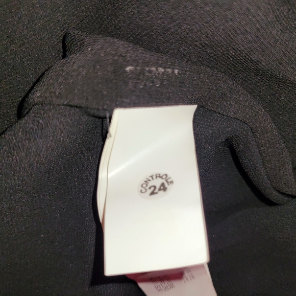 BASIC DRESS SMALL NEW VISCOSE-LINED BLACK CRAPE DRESS WITH ROSE DETAIL - Picture 11 of 14